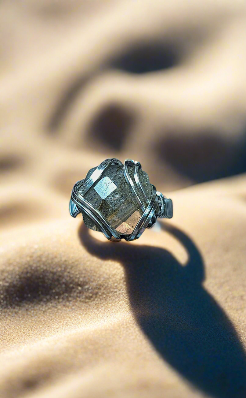 Rose Cut Labradorite Ring
